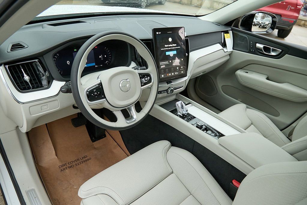 New 2026 Volvo XC60 B5 Ultra w/ Protection Package Premier image 11