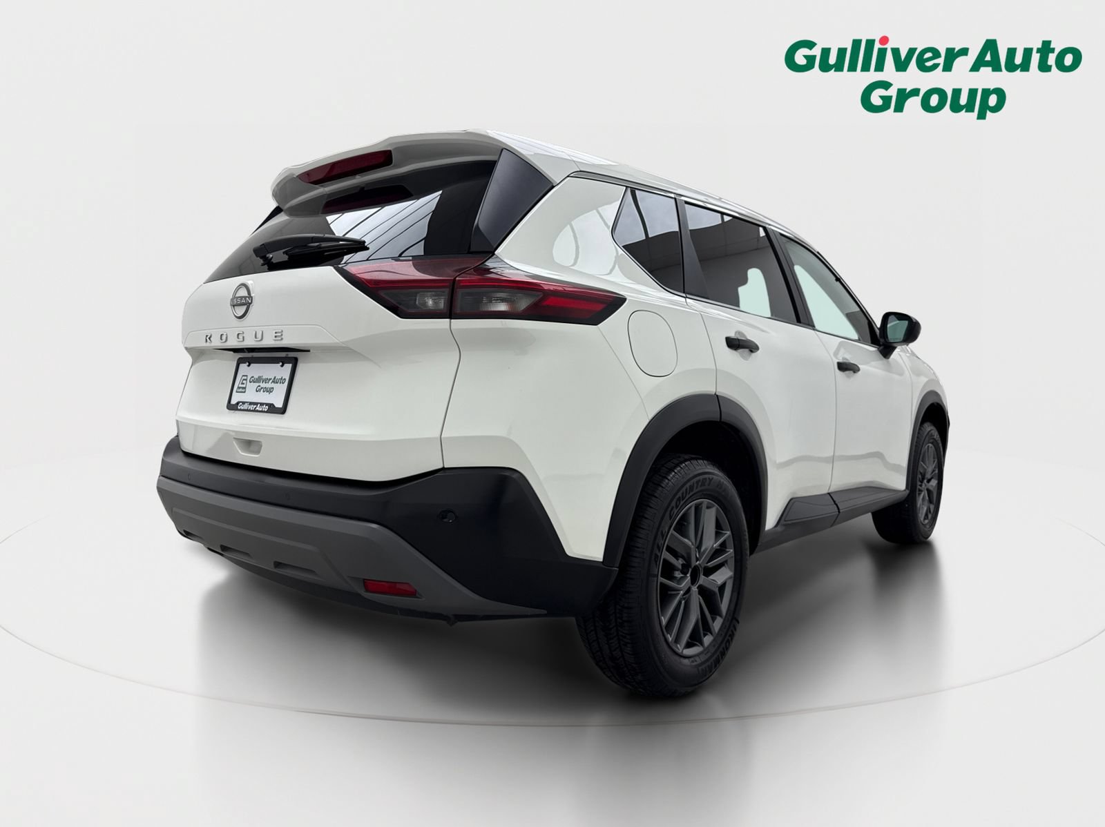 Used 2023 Nissan Rogue S FWD image 8