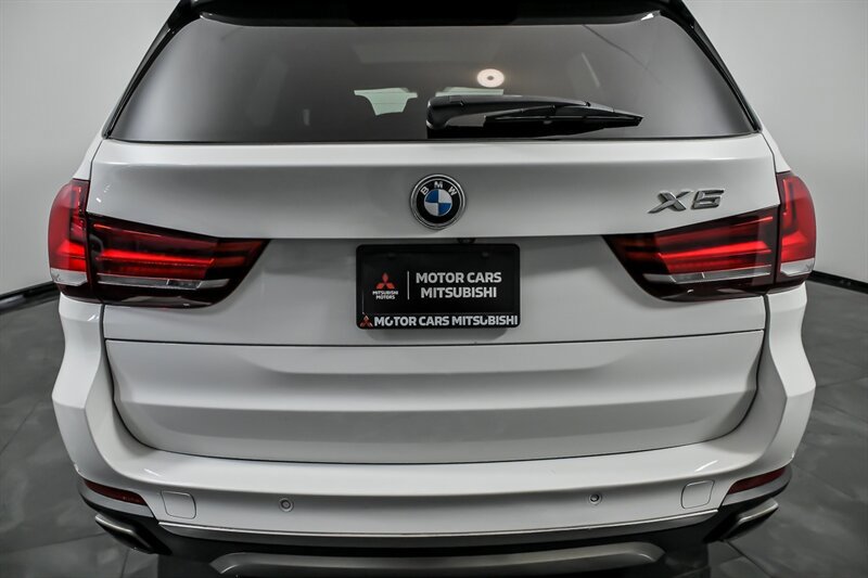 Used 2018 BMW X5 xDrive50i AWD/4WD image 9