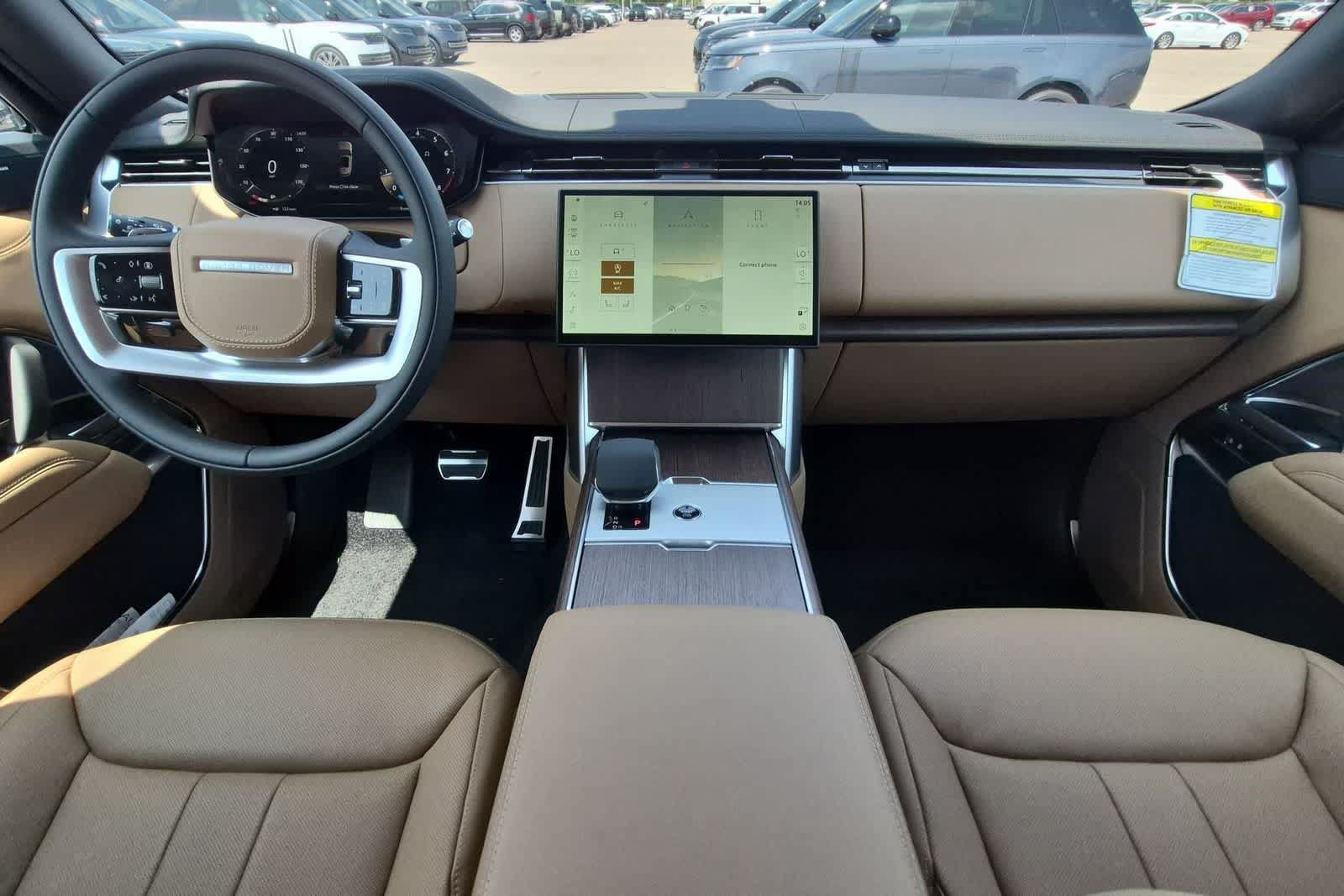 New 2026 Land Rover Range Rover Long Wheelbase SE AWD/4WD image 15