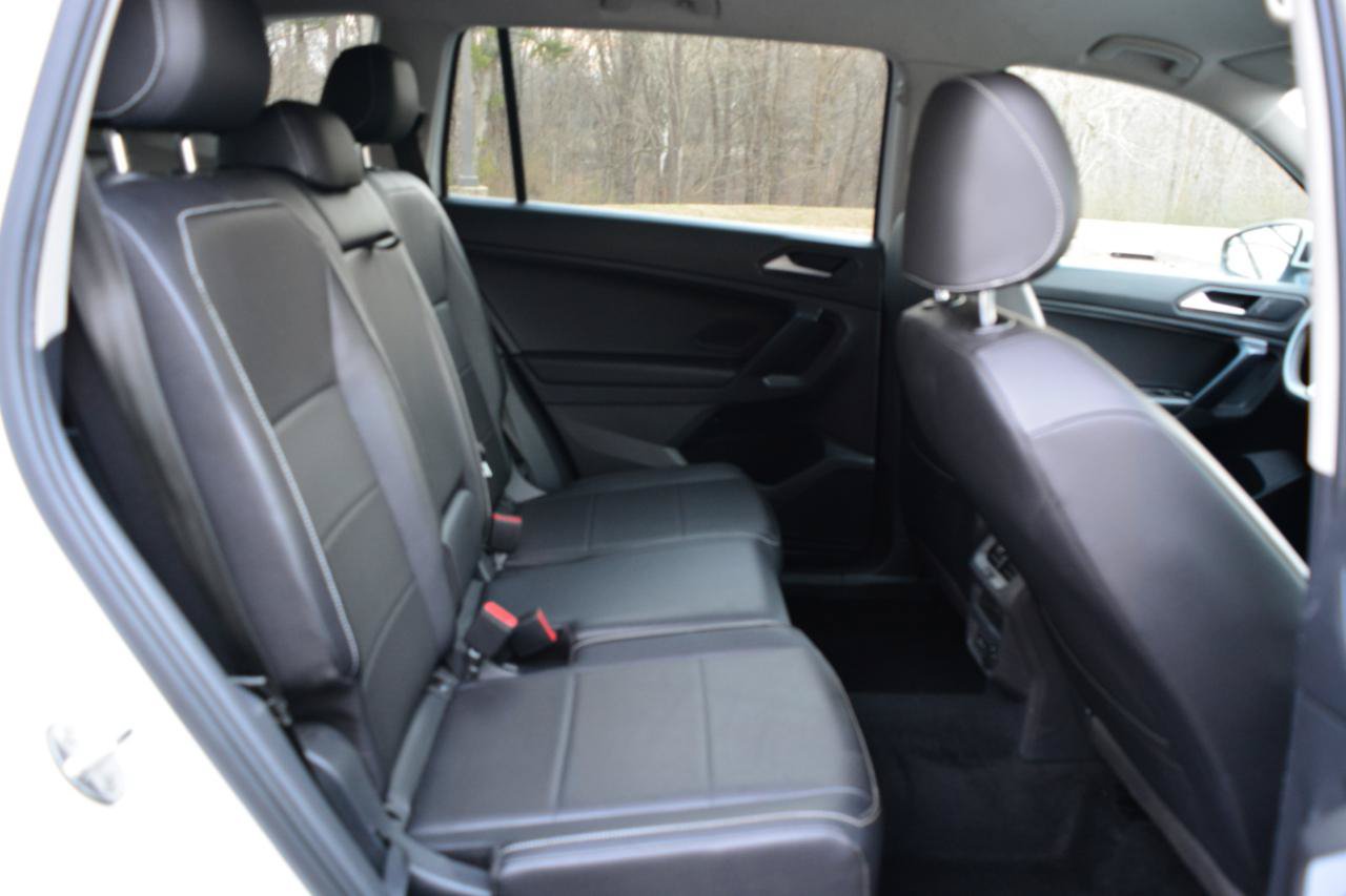 Used 2021 Volkswagen Tiguan SE AWD/4WD image 13