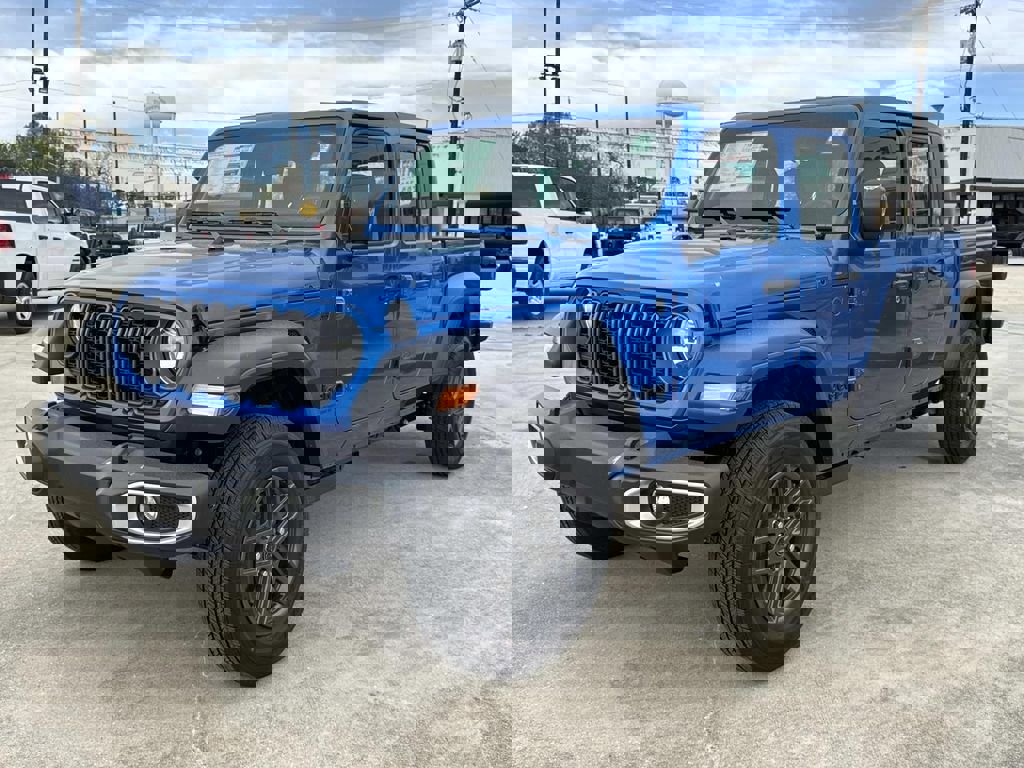 New 2026 Jeep Gladiator Sport image 3