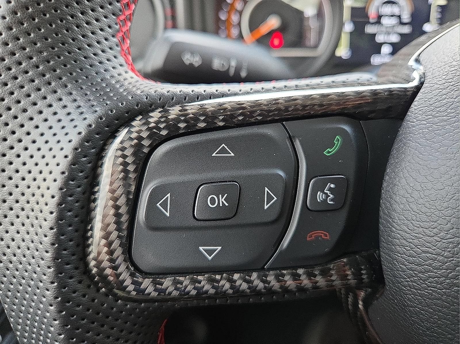 Used 2025 Jeep Wrangler Unlimited Rubicon AWD/4WD image 12