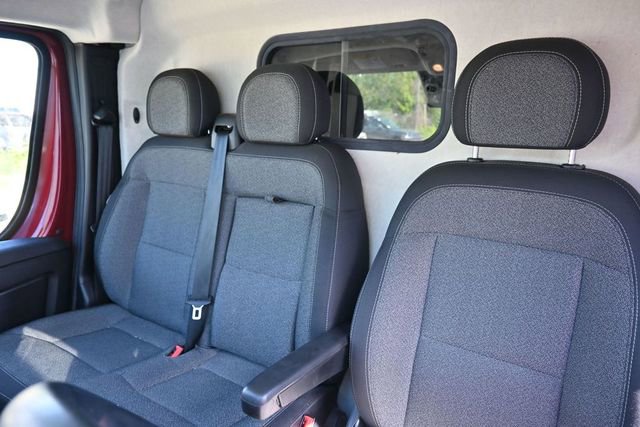 Used 2023 RAM ProMaster 2500 w/ Driver Convenience Group FWD image 19