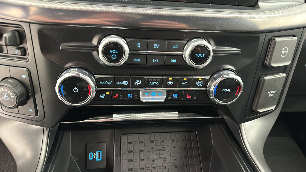 Used 2024 Ford F150 Lariat w/ Equipment Group 502A High AWD/4WD image 19