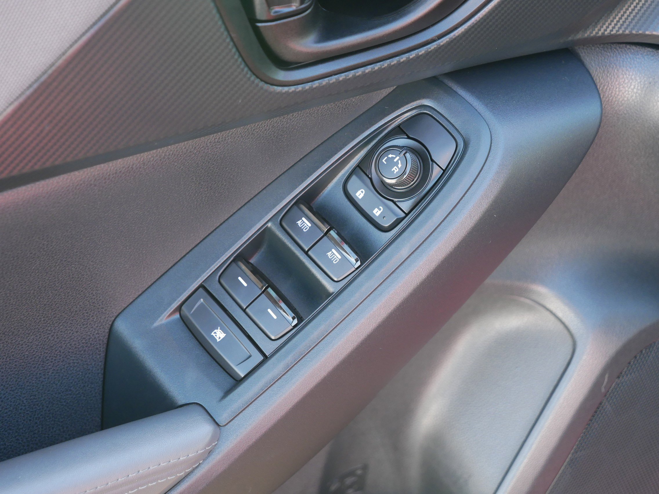 Used 2024 Subaru Crosstrek 2.0i Premium image 19