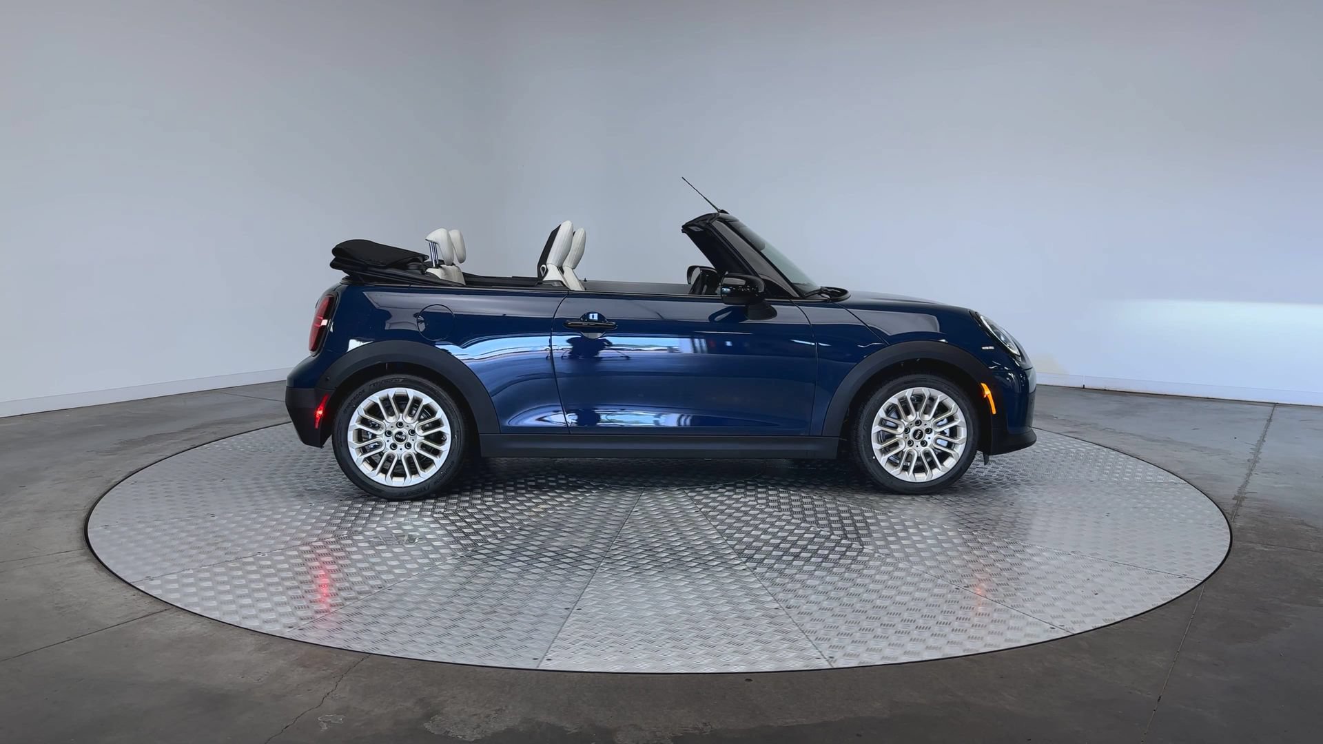 New 2026 MINI Cooper S FWD image 9