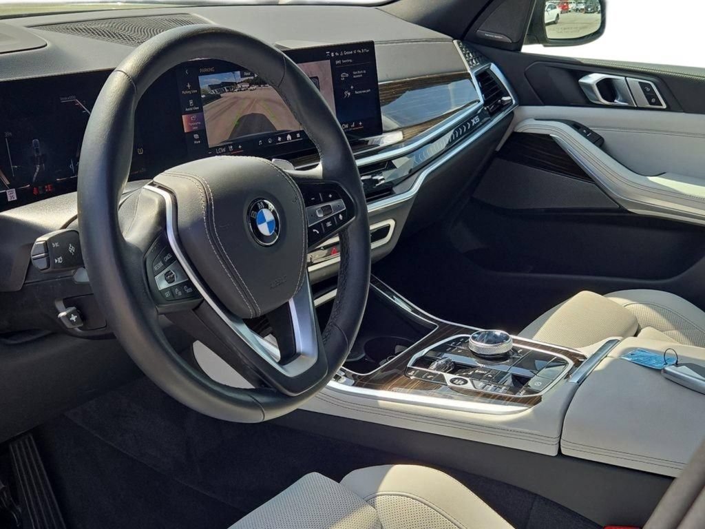 Used 2024 BMW X5 sDrive40i w/ Executive Package RWD image 17