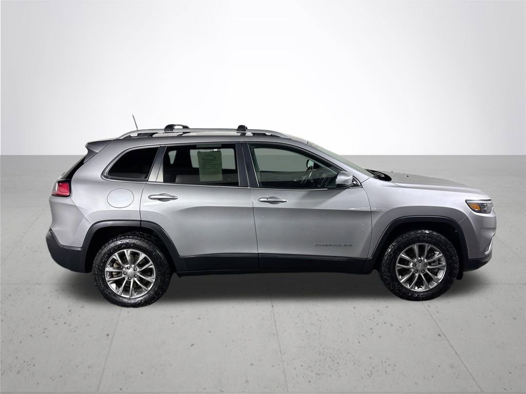 Used 2019 Jeep Cherokee Latitude Plus w/ Cold Weather Group image 5