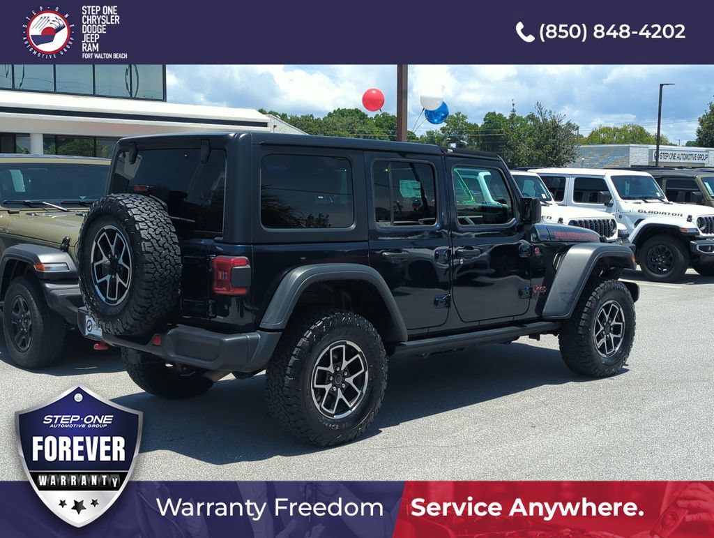Used 2025 Jeep Wrangler Unlimited Rubicon w/ Convenience Group AWD/4WD image 6