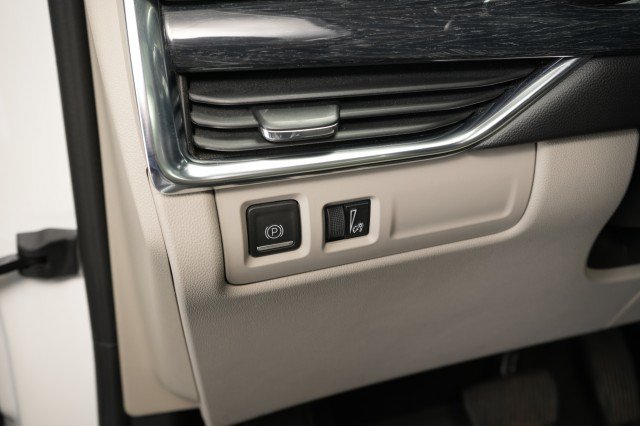 Used 2023 Cadillac XT4 Premium Luxury AWD/4WD image 26