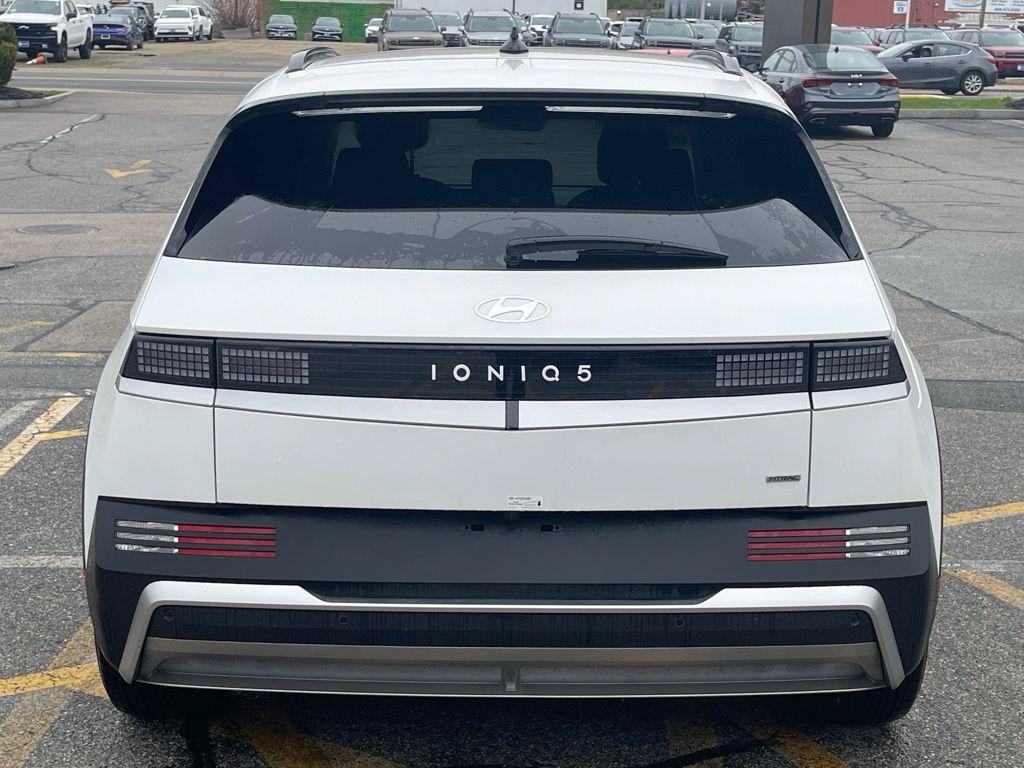 New 2025 Hyundai Ioniq 5 SEL AWD/4WD image 4