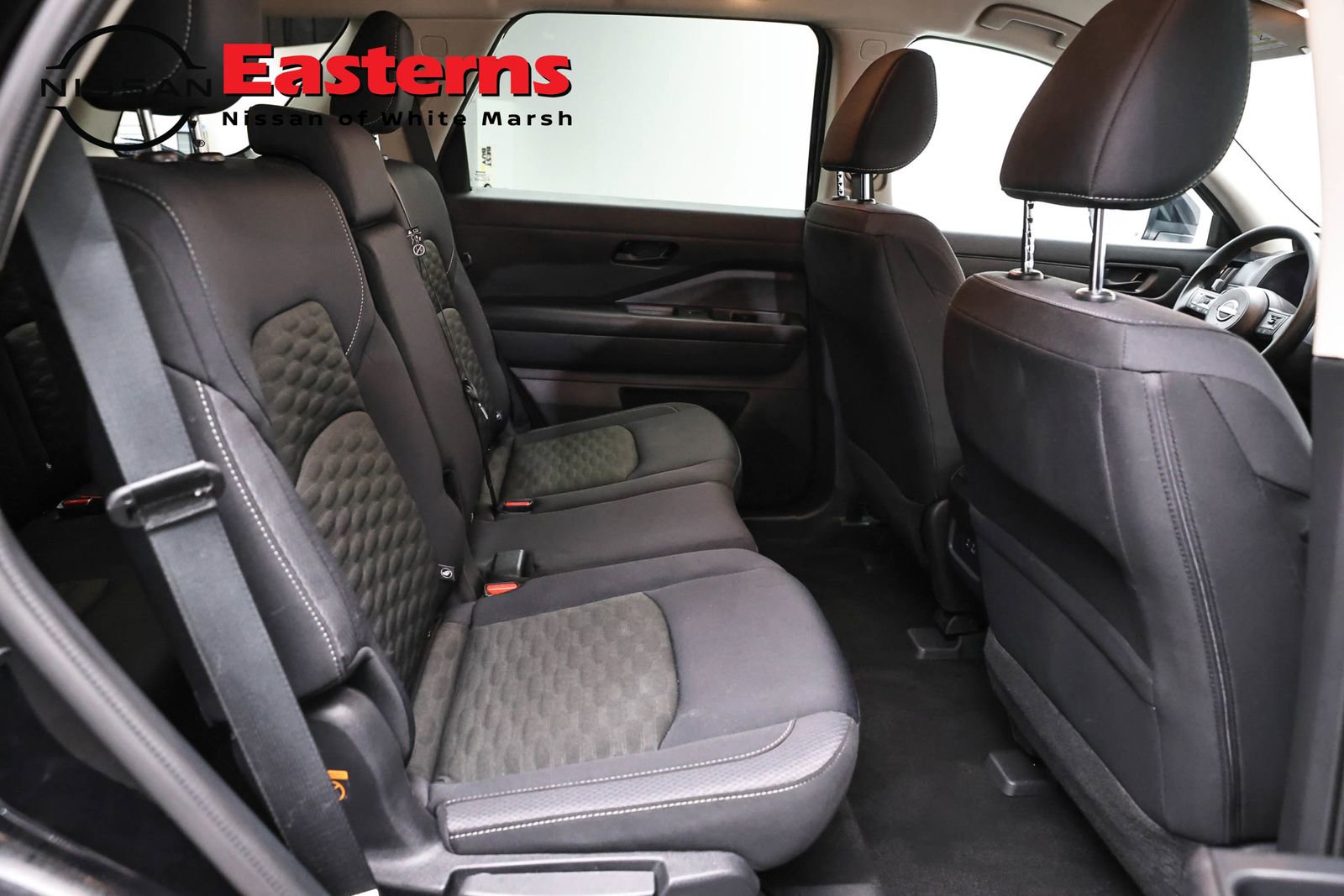 Used 2024 Nissan Pathfinder S AWD/4WD image 21