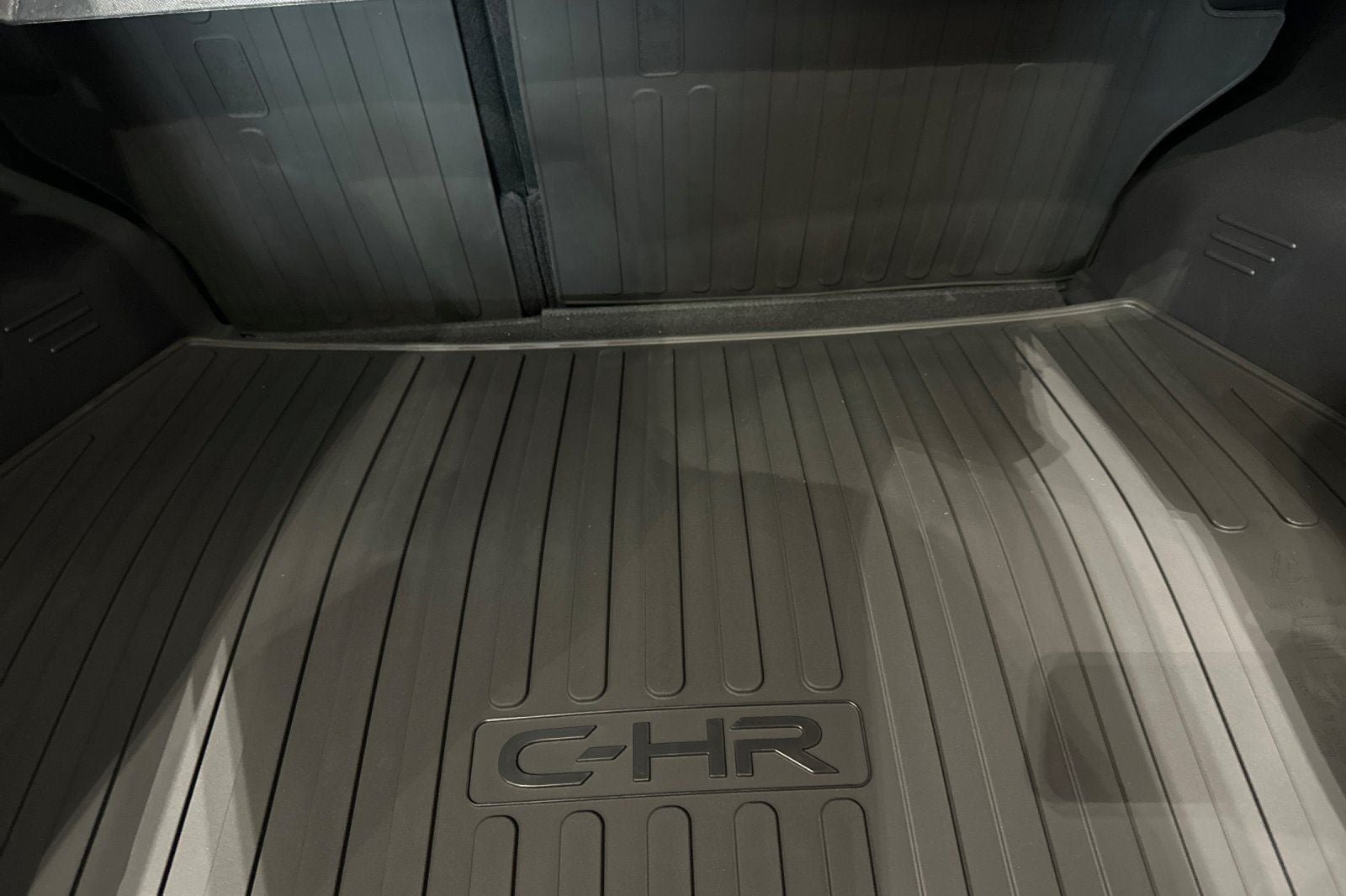 New 2026 Toyota C-HR AWD/4WD image 18