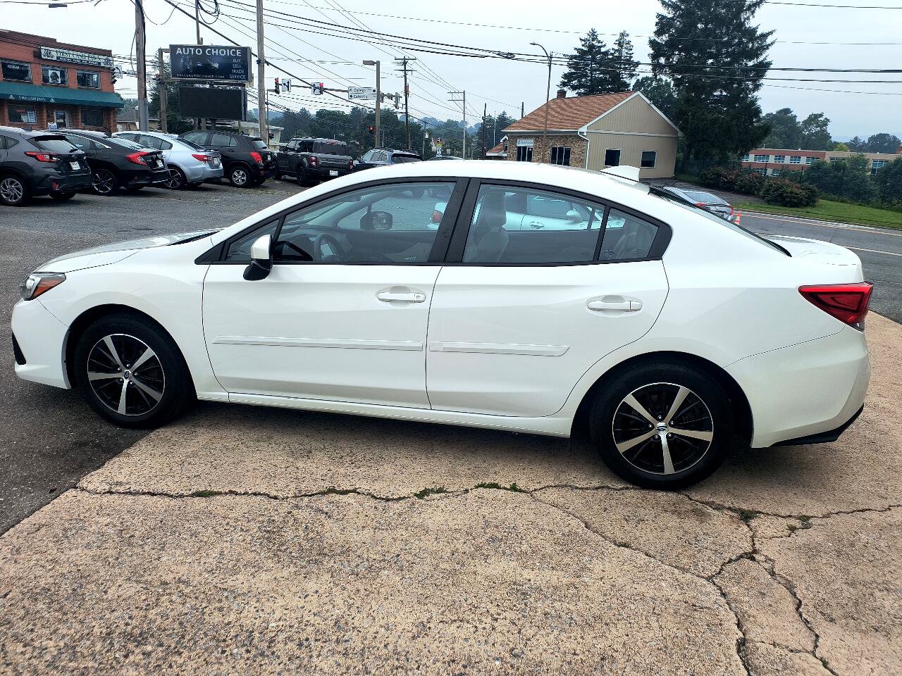 Used 2022 Subaru Impreza 2.0i Premium image 10