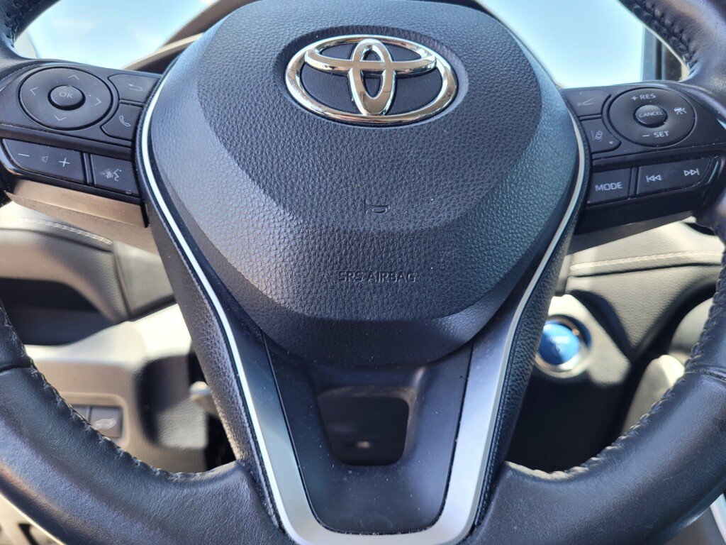 Used 2020 Toyota RAV4 XLE w/ Convenience Package AWD/4WD image 12