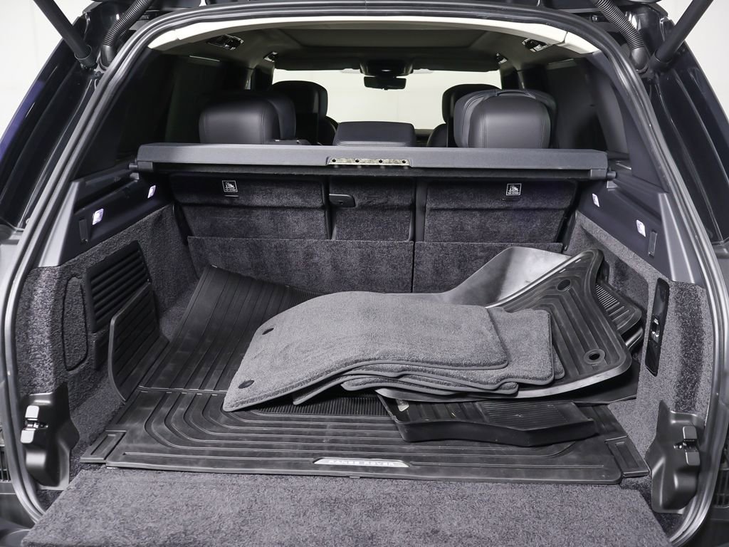 Used 2023 Land Rover Range Rover Long Wheelbase Autobiography image 23