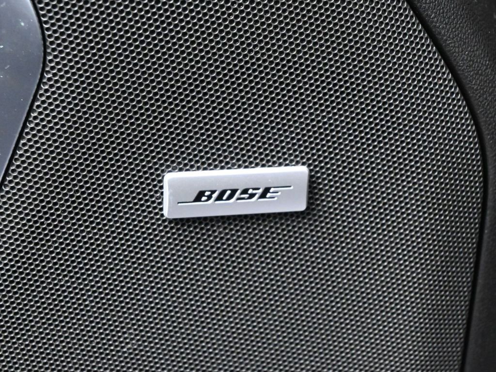 Used 2021 GMC Yukon SLT w/ SLT Luxury Plus Package image 15