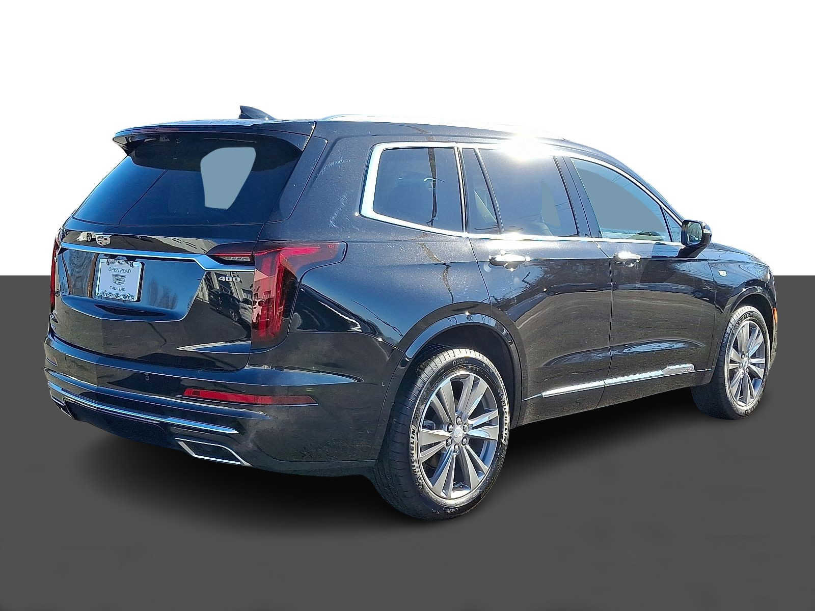Used 2025 Cadillac XT6 Premium Luxury w/ Technology Package image 6