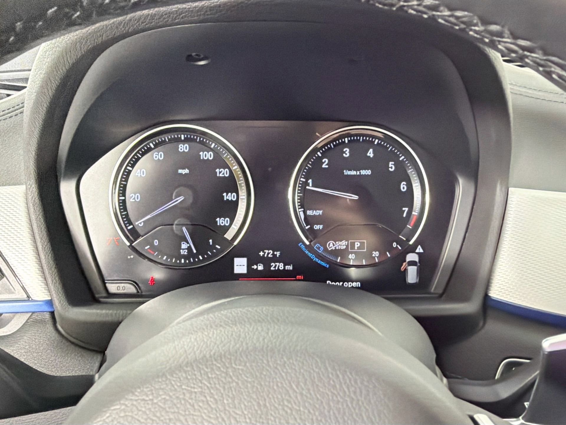 Used 2022 BMW X1 xDrive28i w/ M Sport Package image 11