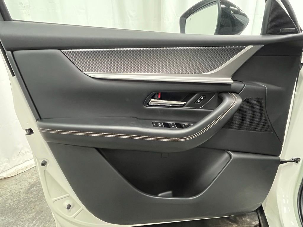 New 2025 MAZDA CX-70 Plug-In Hybrid w/ Premium Plus image 9