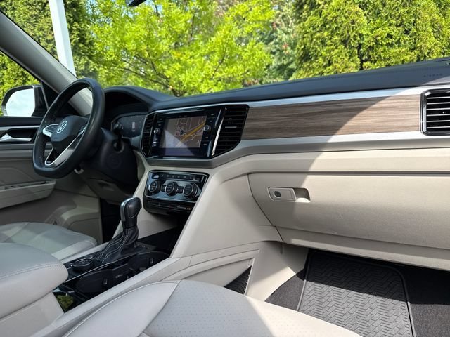 Used 2022 Volkswagen Atlas SEL AWD/4WD image 28