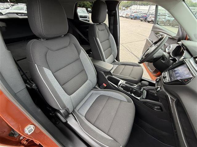 Certified 2022 Chevrolet TrailBlazer LT w/ Convenience Package image 28