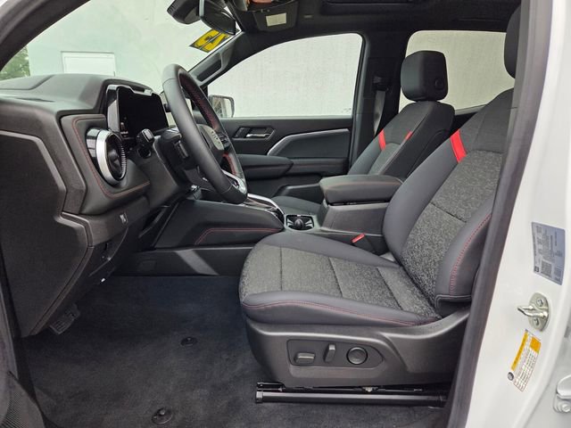 Used 2025 Chevrolet Colorado Z71 w/ Midnight Edition image 12