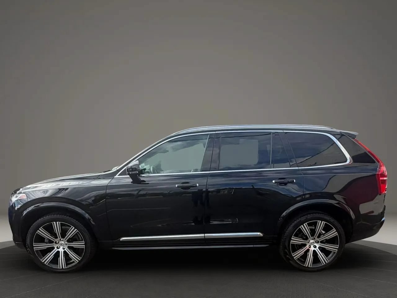 Used 2022 Volvo XC90 T6 Inscription w/ Lounge Package AWD/4WD image 8