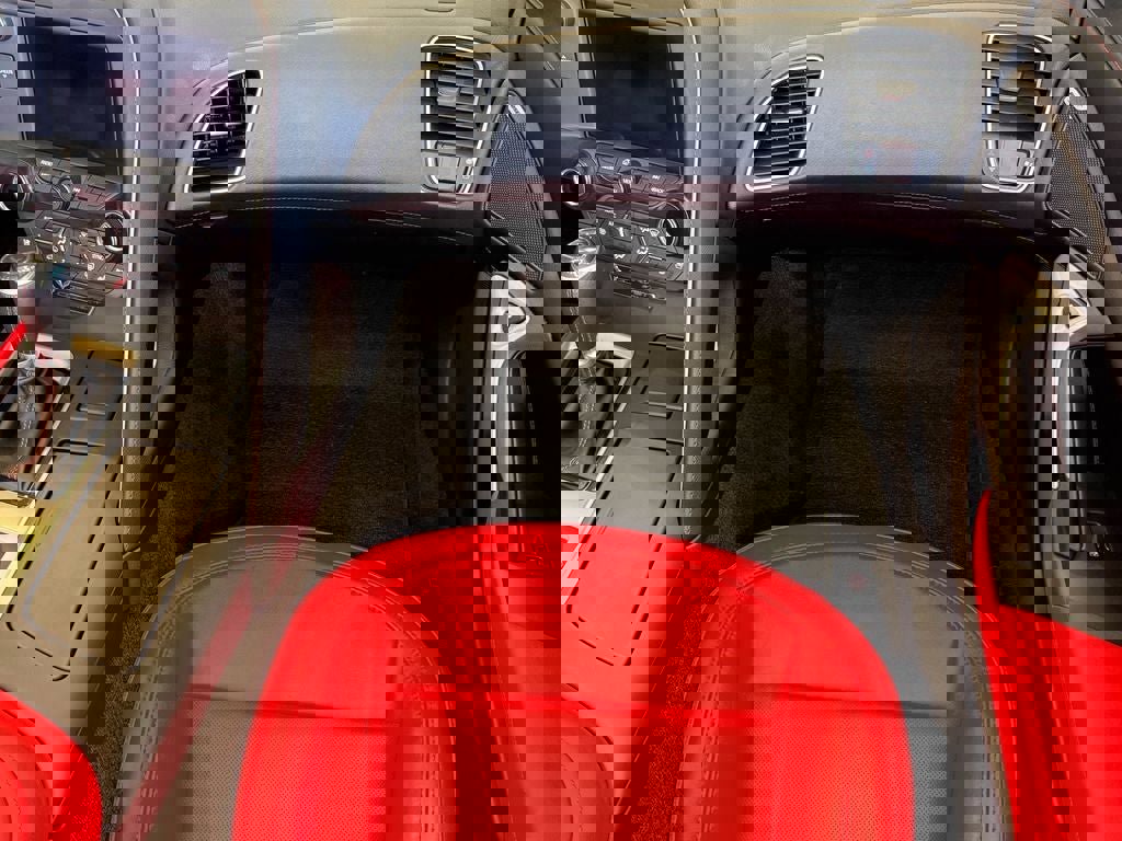 Used 2015 Chevrolet Corvette Stingray Convertible w/ 2LT Preferred Equipment Group RWD image 14