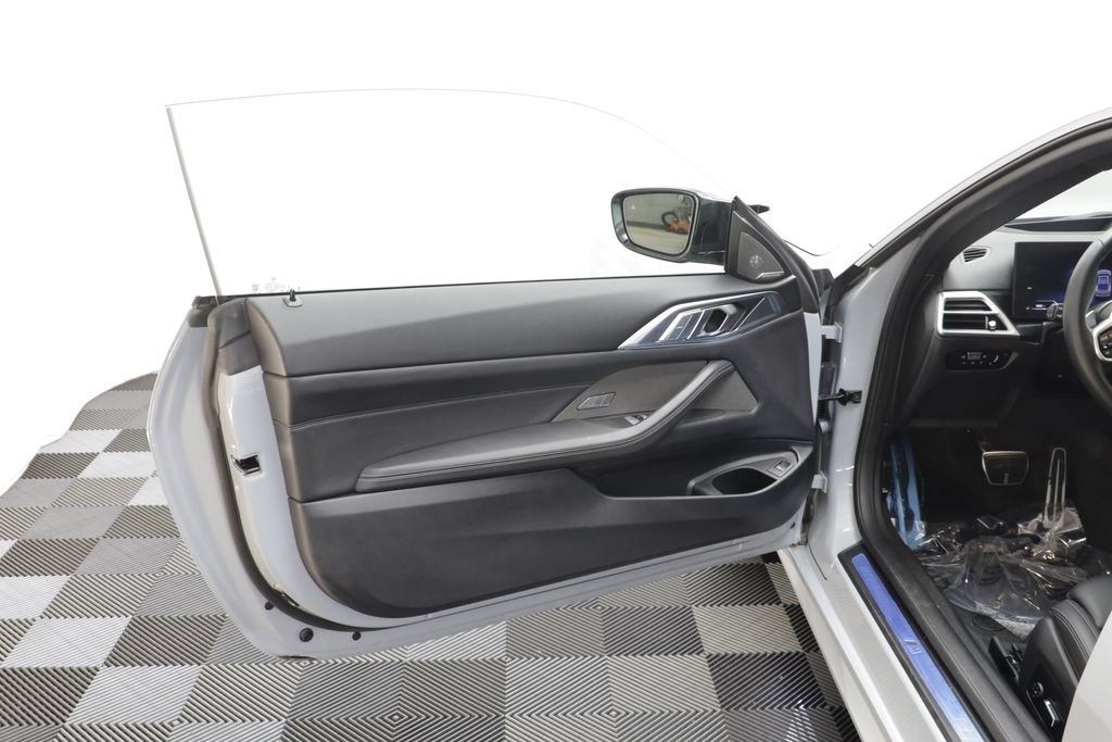 Used 2026 BMW 440i xDrive Coupe w/ Premium Package AWD/4WD image 5