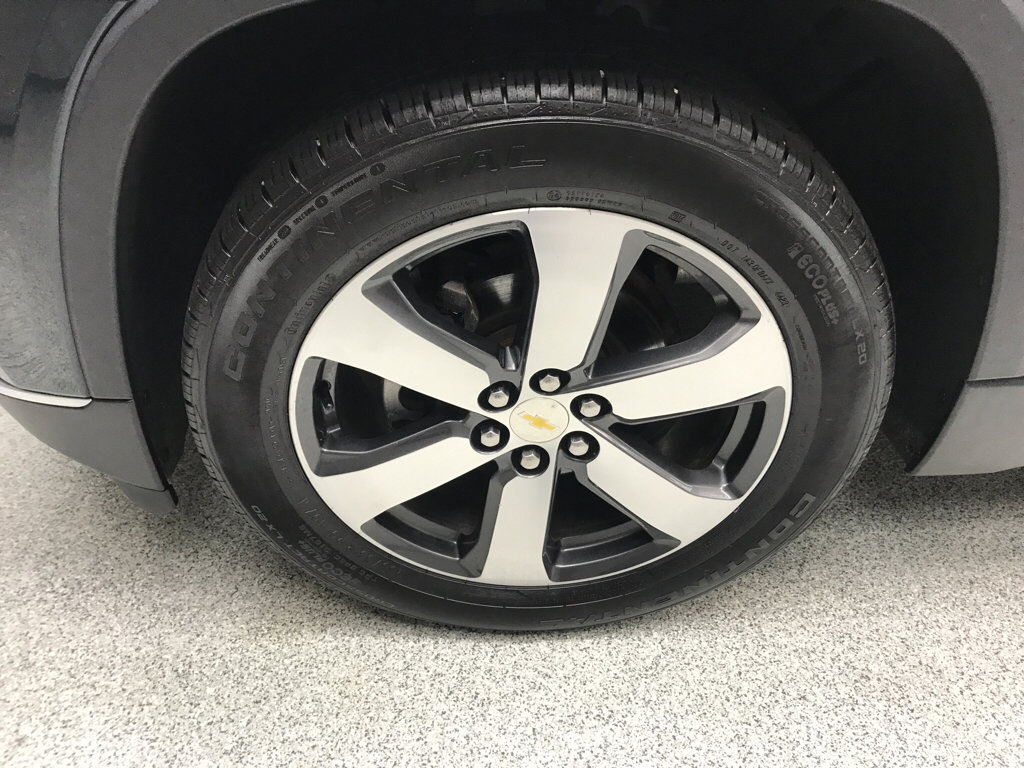 Used 2019 Chevrolet Traverse LT w/ LT Premium Package AWD/4WD image 7