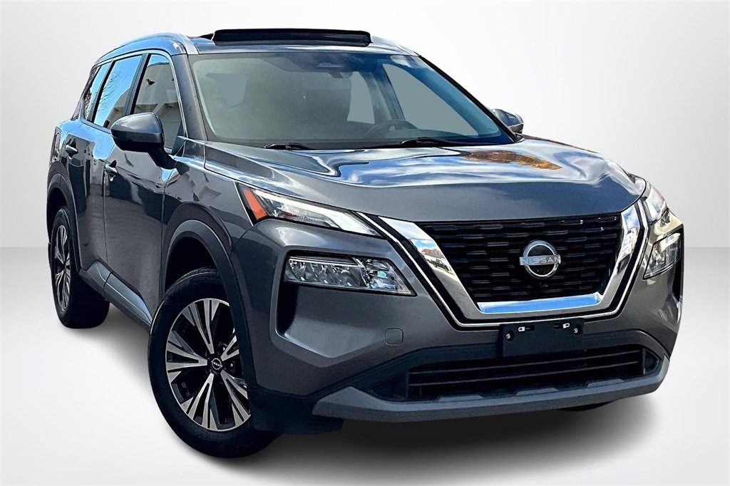 Used 2023 Nissan Rogue SV image 3