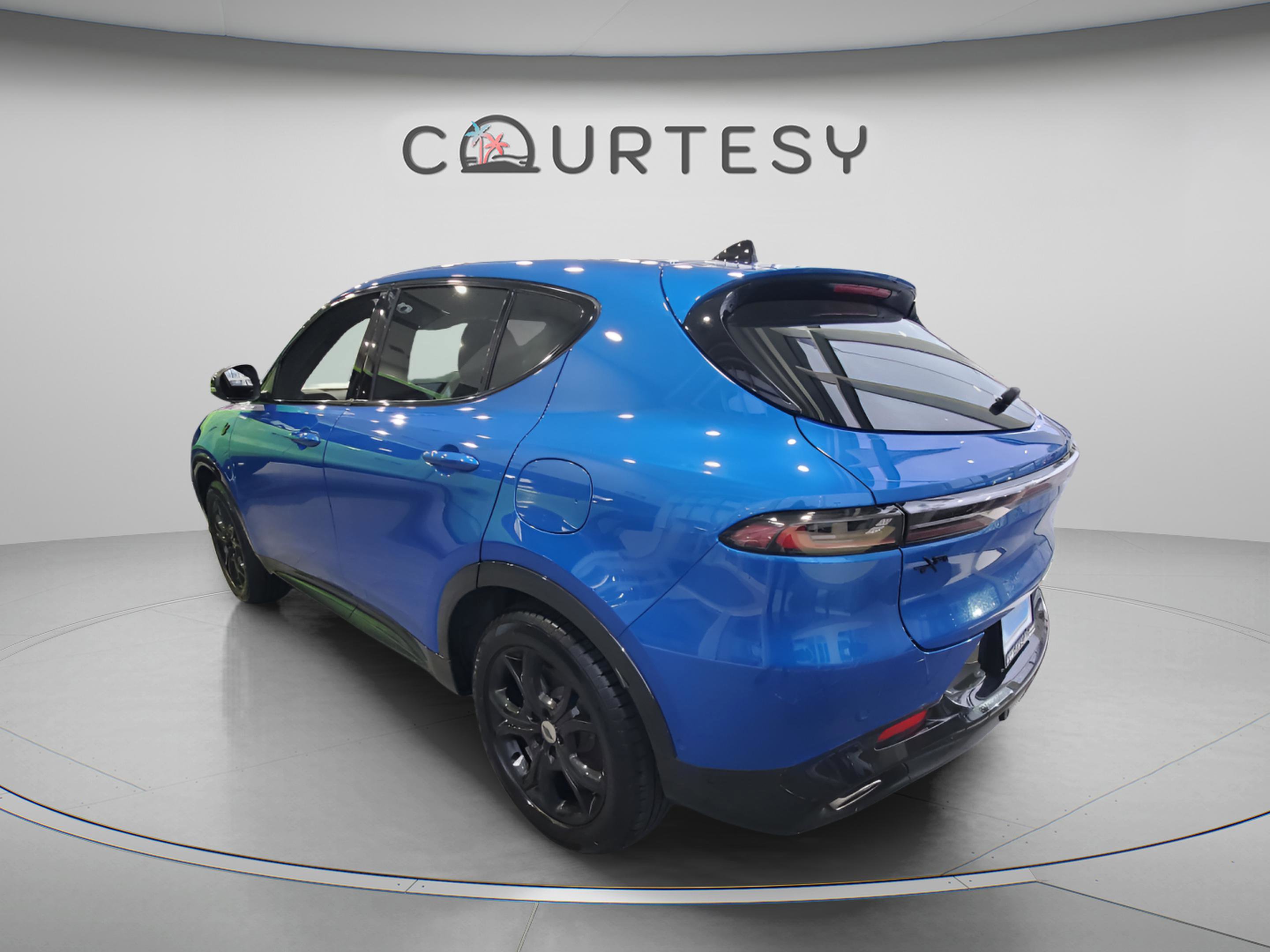 Used 2024 Dodge Hornet R/T Plus w/ Tech Pack Plus w/o Parking image 2