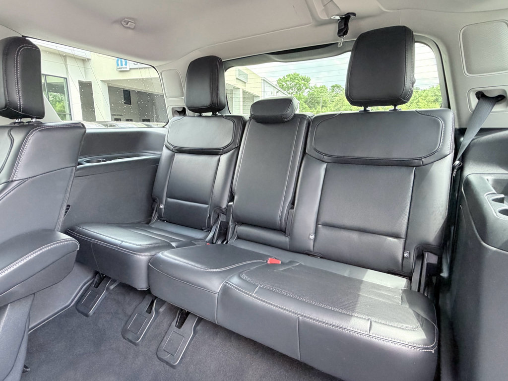 Used 2025 Ford Expedition Platinum AWD/4WD image 29