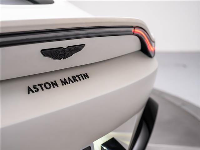 Used 2021 Aston Martin V8 Vantage Coupe RWD image 29
