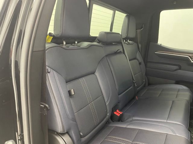 Certified 2022 Chevrolet Silverado 1500 High Country w/ Technology Package image 17