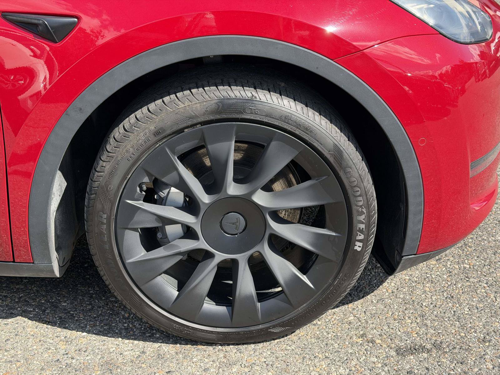 Used 2021 Tesla Model Y Long Range AWD/4WD image 8
