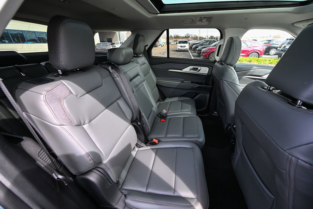 New 2026 Ford Explorer Active w/ Active Comfort Package image 26