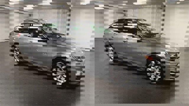 Certified 2024 Chevrolet Malibu LT image 2