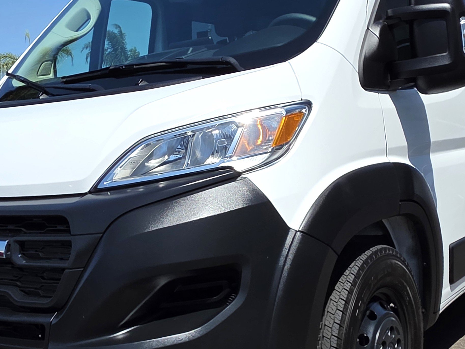 New 2023 RAM ProMaster 2500 w/ Safety Group FWD image 7