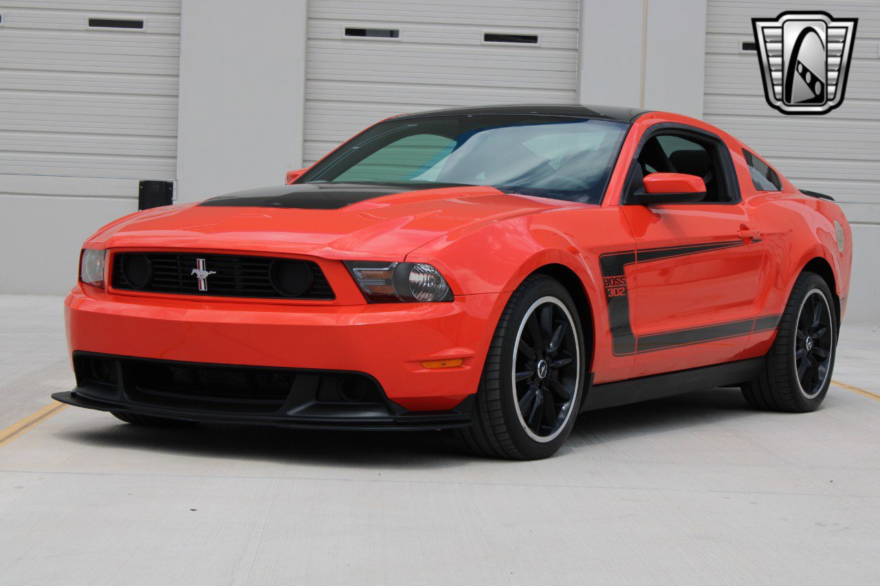 Used 2012 Ford Mustang Boss 302 w/ Boss 302 Accessory Pkg image 3