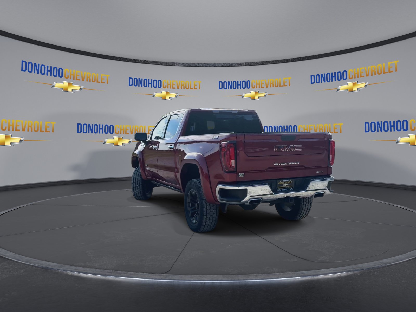 Used 2020 GMC Sierra 1500 SLT w/ SLT Premium Plus Package AWD/4WD image 11