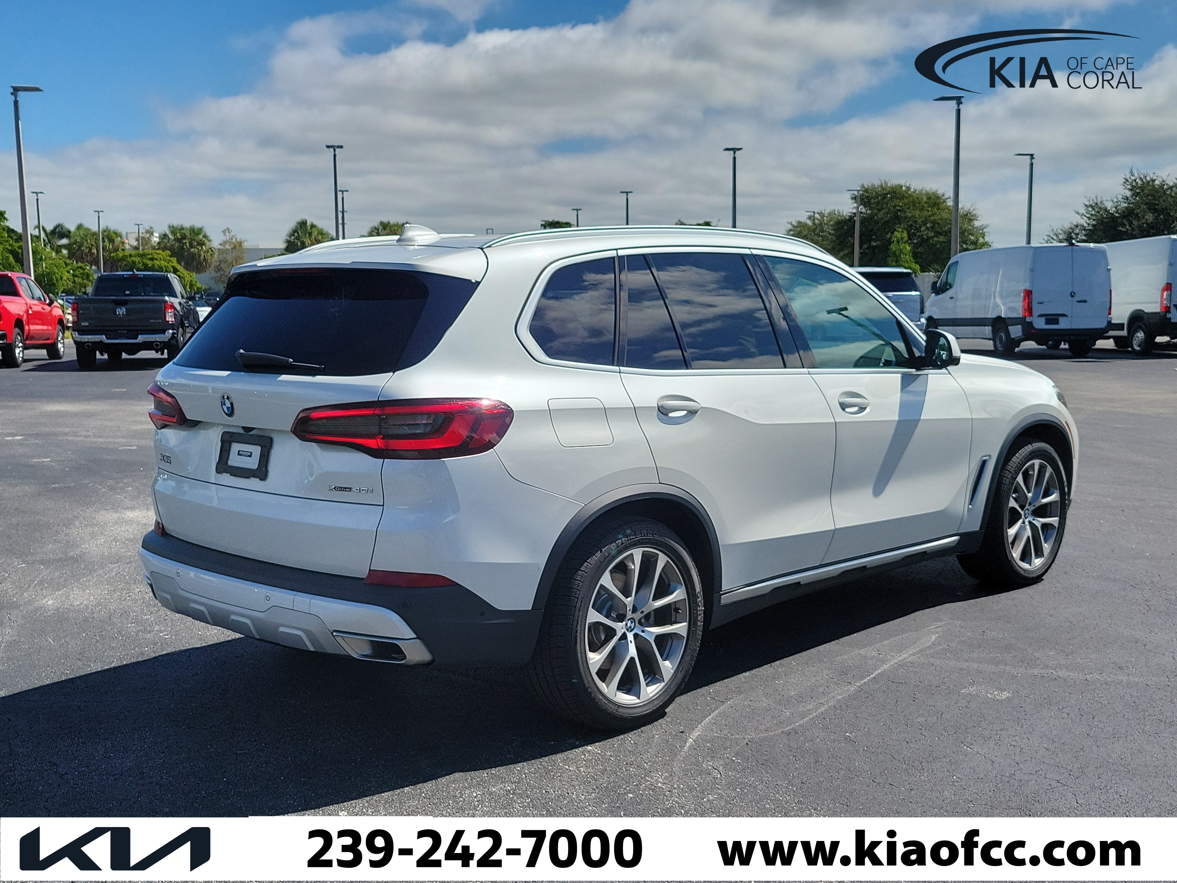 Used 2023 BMW X5 xDrive40i w/ Premium Package AWD/4WD image 6