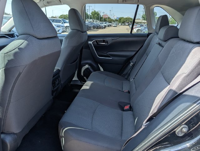Used 2024 Toyota RAV4 XLE AWD/4WD image 26