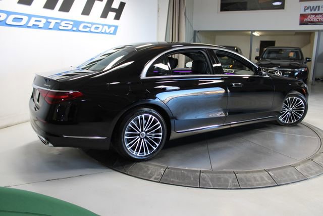 Used 2024 Mercedes-Benz S 580e 4MATIC Sedan image 6