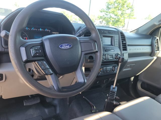 Used 2017 Ford F550 Luxury RWD image 11