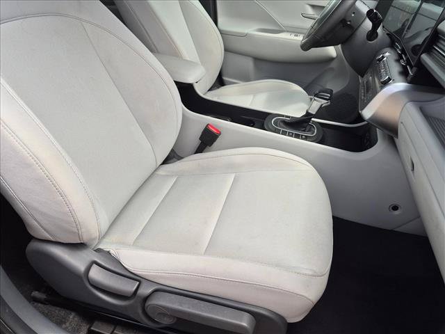 Used 2025 Hyundai Kona SEL FWD image 20