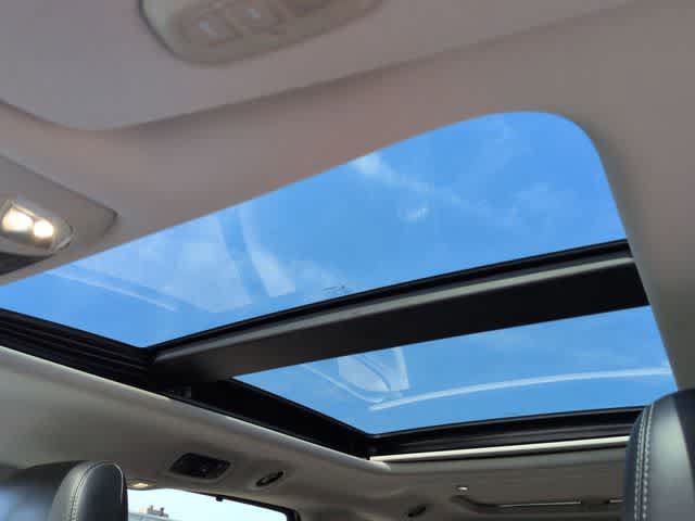Used 2020 Chrysler Pacifica Limited FWD image 19