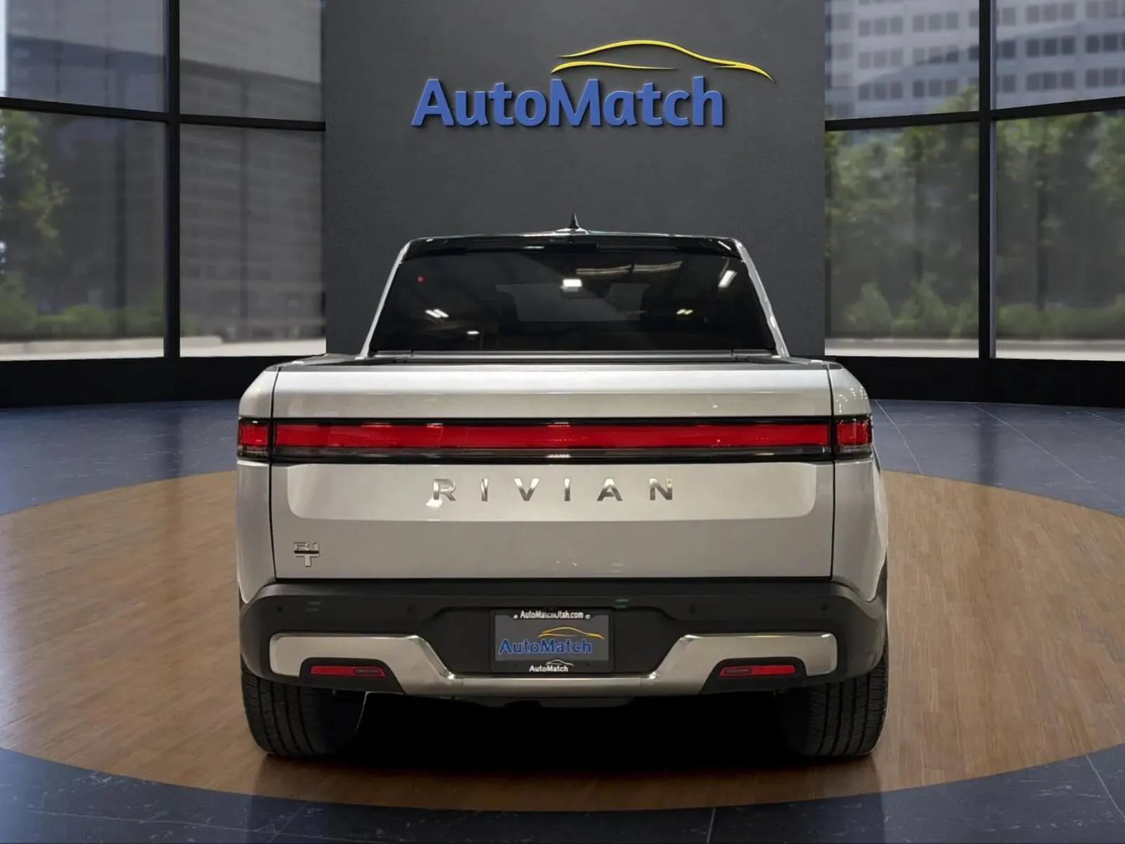 Used 2023 Rivian R1T Adventure Dual AWD/4WD image 9